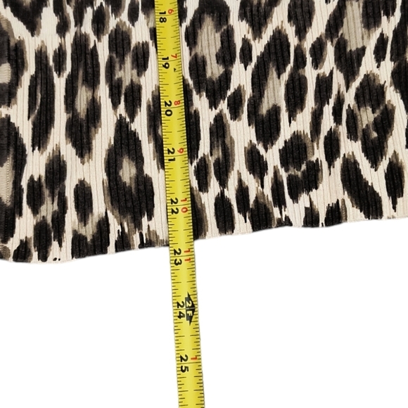 Chico's Long Sleeve Animal Print Cardigan Size 0 (US Size S) - Picture 4 of 8
